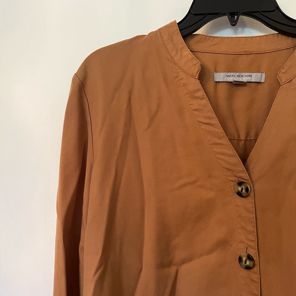 Marc New York size large brown button up top